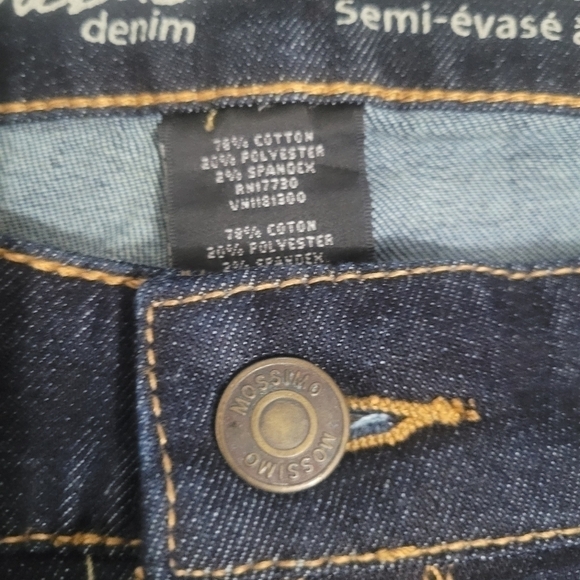 Mossimo Denim-low rise boot cut Jeans blue in size 16/33L - Picture 6 of 11